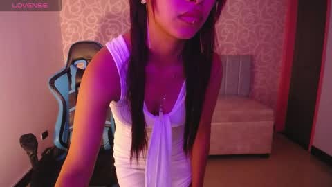 nilia_ch online show from 01.23.25