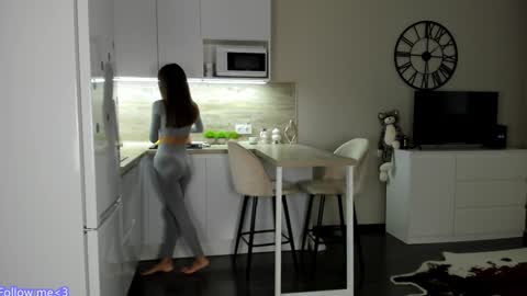 Bella online show from 01.13.25