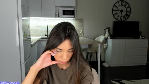 Bella online show from 01.24.25