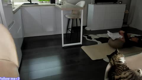 Bella online show from 02.23.25