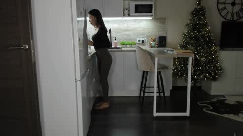 Snapshot of nilliluv chatting on 01.16.26 Bella online show from 01.16.26