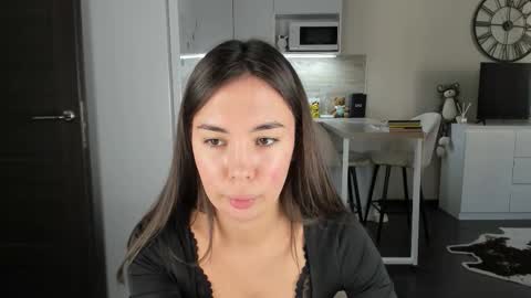 Snapshot of nilliluv chatting on 02.01.26 Bella online show from 02.01.26