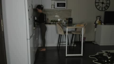 Bella online show from 04.08.26