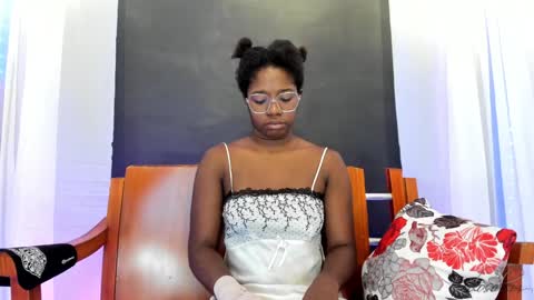 Snapshot of nilosolem12 chatting on 01.11.25 nilo solem online show from 01.11.25