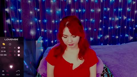 Snapshot of nimfeya chatting on 12.18.24 Nimfeya online show from 12.18.24