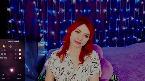Snapshot of nimfeya chatting on 12.21.24 Nimfeya online show from 12.21.24