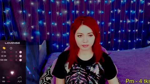 Snapshot of nimfeya chatting on 01.16.25 Nimfeya online show from 01.16.25