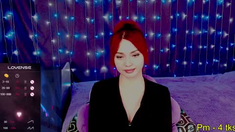 Snapshot of nimfeya chatting on 01.24.25 Nimfeya online show from 01.24.25