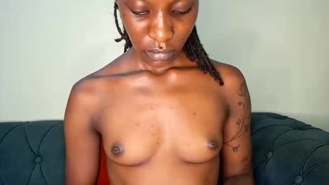 nina_bambi online show from 11.18.25