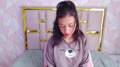 Nina Carther online show from 04.22.26