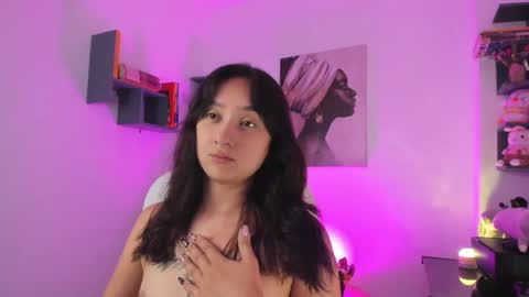 nina_collinns online show from 09.10.25