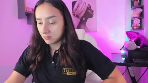 nina_collinns online show from 09.11.25