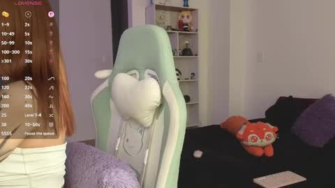 Nina Neon Nostrade online show from 04.06.26