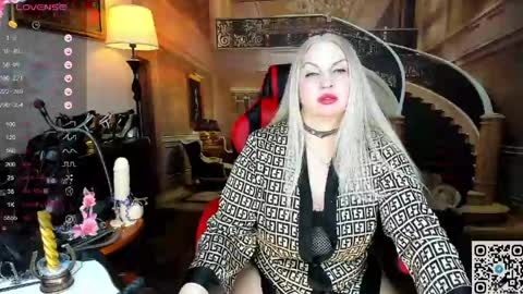 Snapshot of nina_deville chatting on 04.20.26 Nina online show from 04.20.26