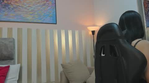 nina_glow_ online show from 03.12.26