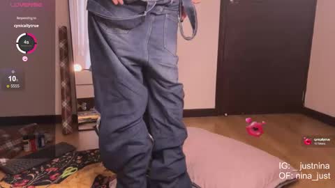 Snapshot of nina_just chatting on 12.21.24 Nina. online show from 12.21.24