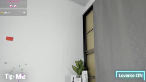 nina_keller_ online show from 12.18.25