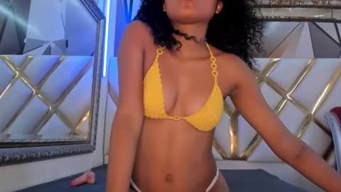 nina_kong online show from 09.10.25