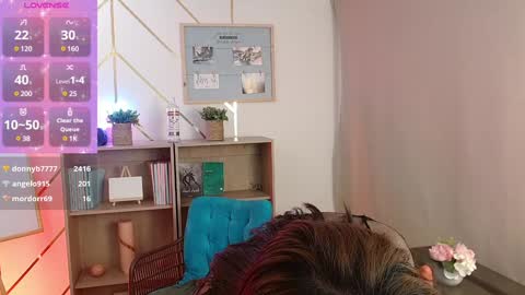 NINA online show from 12.12.24