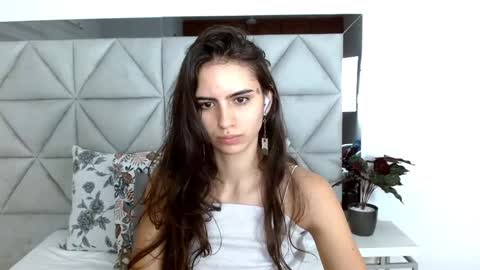  Nina  online show from 12.09.24