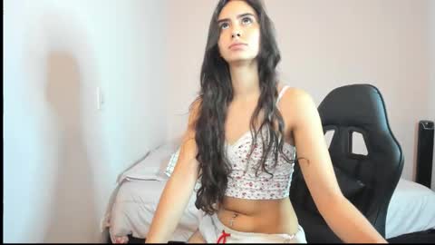  Nina  online show from 02.06.26