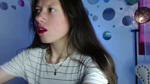 Nina Roser online show from 09.22.25