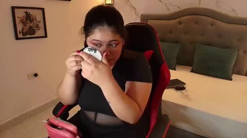 Snapshot of nina_rouge7 chatting on 09.26.25  N I N A online show from 09.26.25