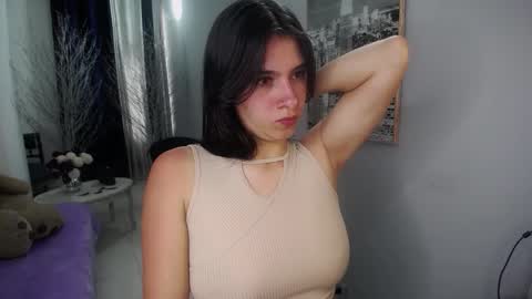 Nina online show from 11.25.25