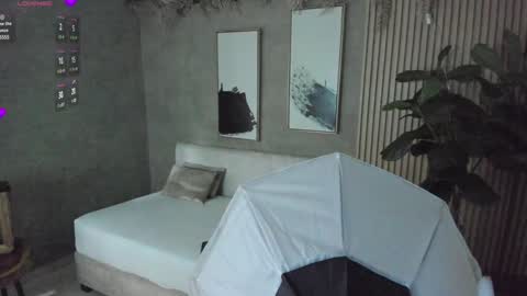 NINA online show from 12.09.24