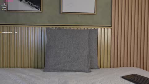 NINA online show from 12.17.25