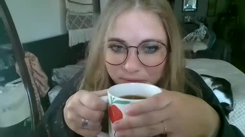 ninabeanzz online show from 09.10.25