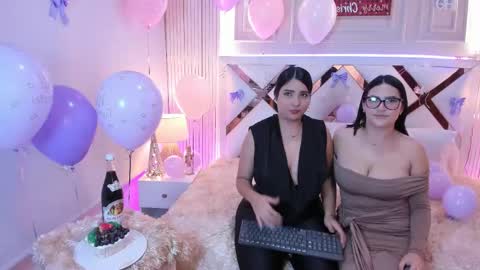 Nina online show from 12.19.25