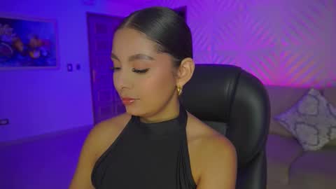 Nina online show from 09.19.25