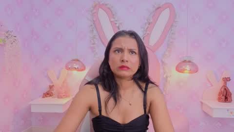 Nina Blushh  online show from 09.18.25