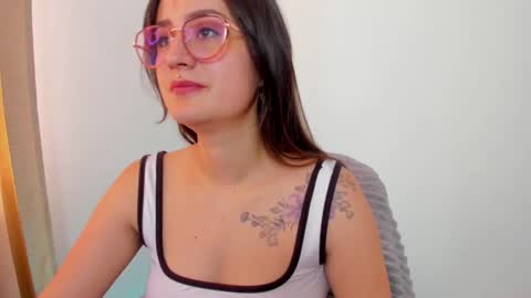 Nina online show from 09.23.25