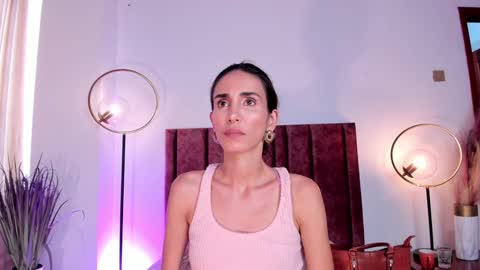 Nina online show from 12.05.24