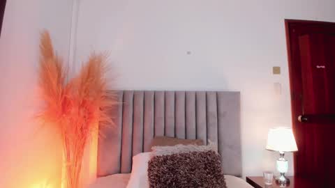 Nina online show from 02.18.25