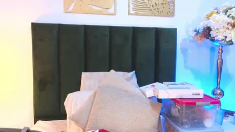 Nina online show from 10.08.25