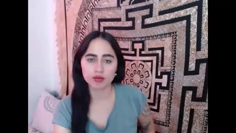 N I N A online show from 01.02.25