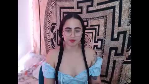 N I N A online show from 01.11.25