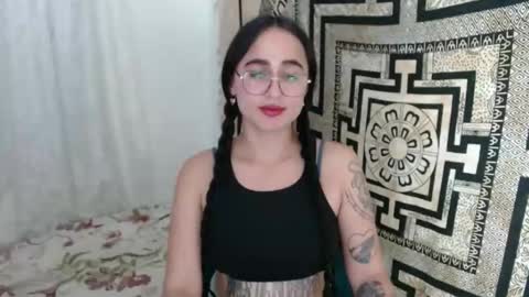 N I N A online show from 02.21.25