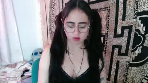 N I N A online show from 09.24.25