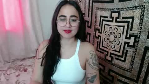 N I N A online show from 09.29.25