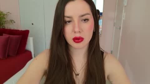 NinaOneil online show from 12.03.24