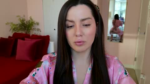 NinaOneil online show from 01.26.25