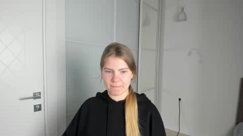 ninarihh online show from 03.08.25