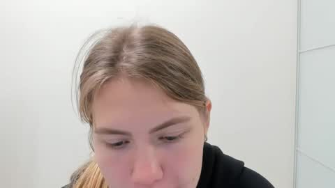 ninarihh online show from 10.22.25