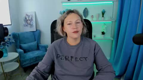 ninastarle online show from 09.27.25