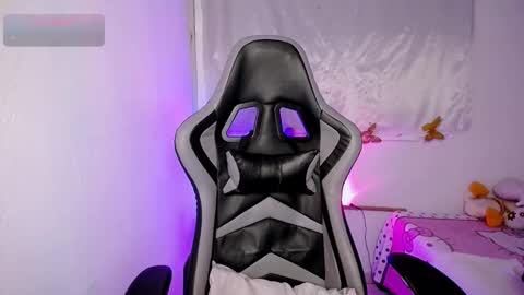 ninatinydoll1 online show from 11.13.25