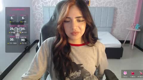 Snapshot of ninfa_ch chatting on 12.18.24 Ninfa  online show from 12.18.24